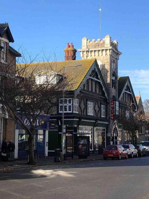 Trendy 3 Bedroom Home Close To Margate Beaches Bars Resturants 2 Night Min Stay Westgate-on-Sea Exterior foto