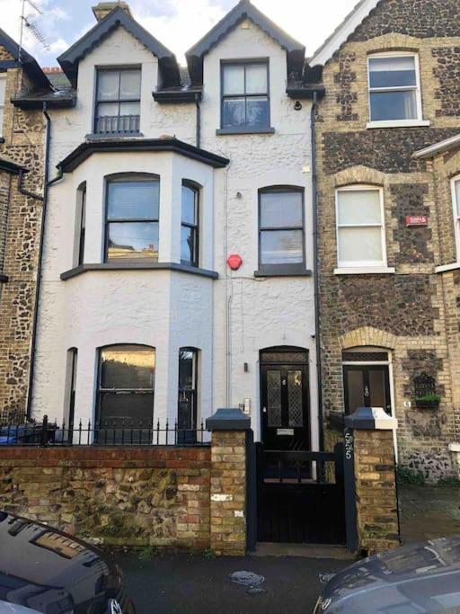 Trendy 3 Bedroom Home Close To Margate Beaches Bars Resturants 2 Night Min Stay Westgate-on-Sea Exterior foto